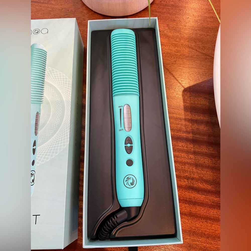 💖 HOST PICK 💖 Brand New - Never Used / NOA Invent Styling Comb - Picture 5 of 5